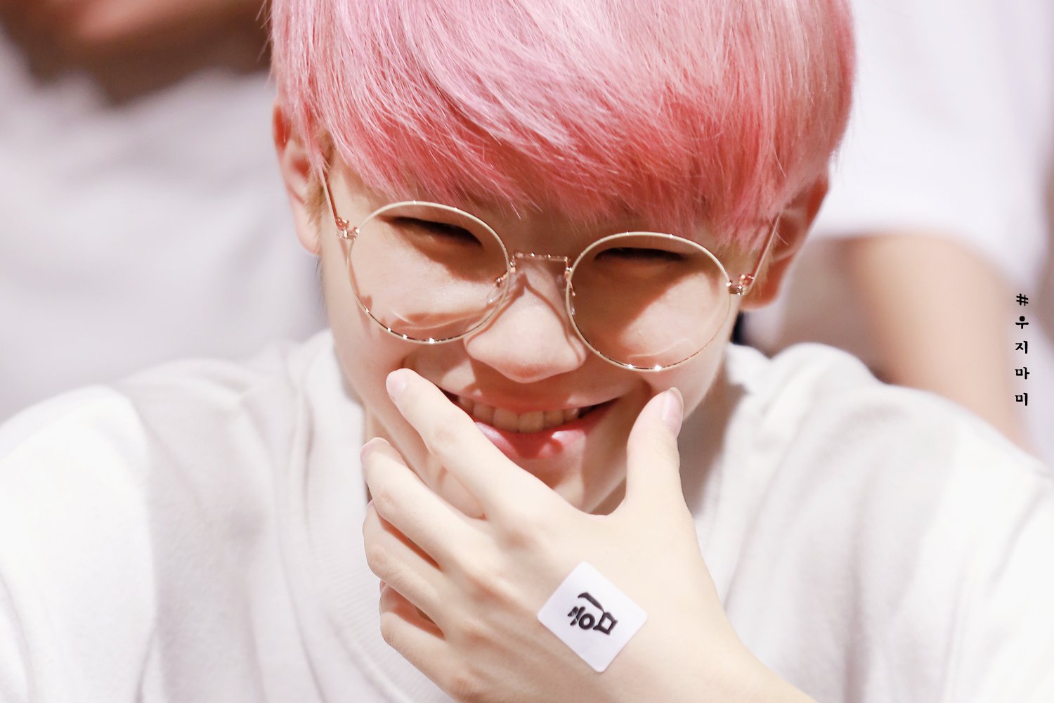 내가 너무 좋아하는 쥬니 손 모음❤(취향주의) | 인스티즈