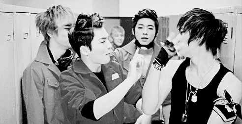 ♥육틴탑♥ | 인스티즈