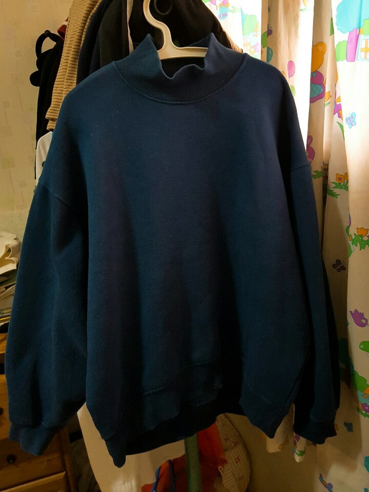 ♬66~77까지 커버가능한 여리핏 후드티♥ 따숩보스 목폴라 기모 맨투맨! 청바지 새것!! | 인스티즈