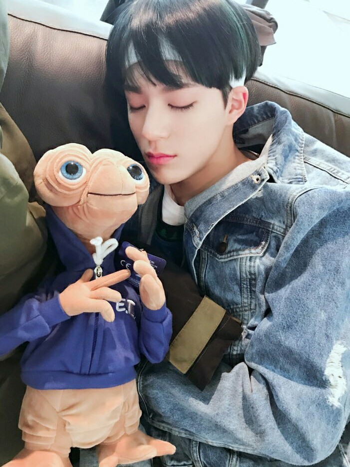 [NCT] 홍일점 FaceBook 02 | 인스티즈