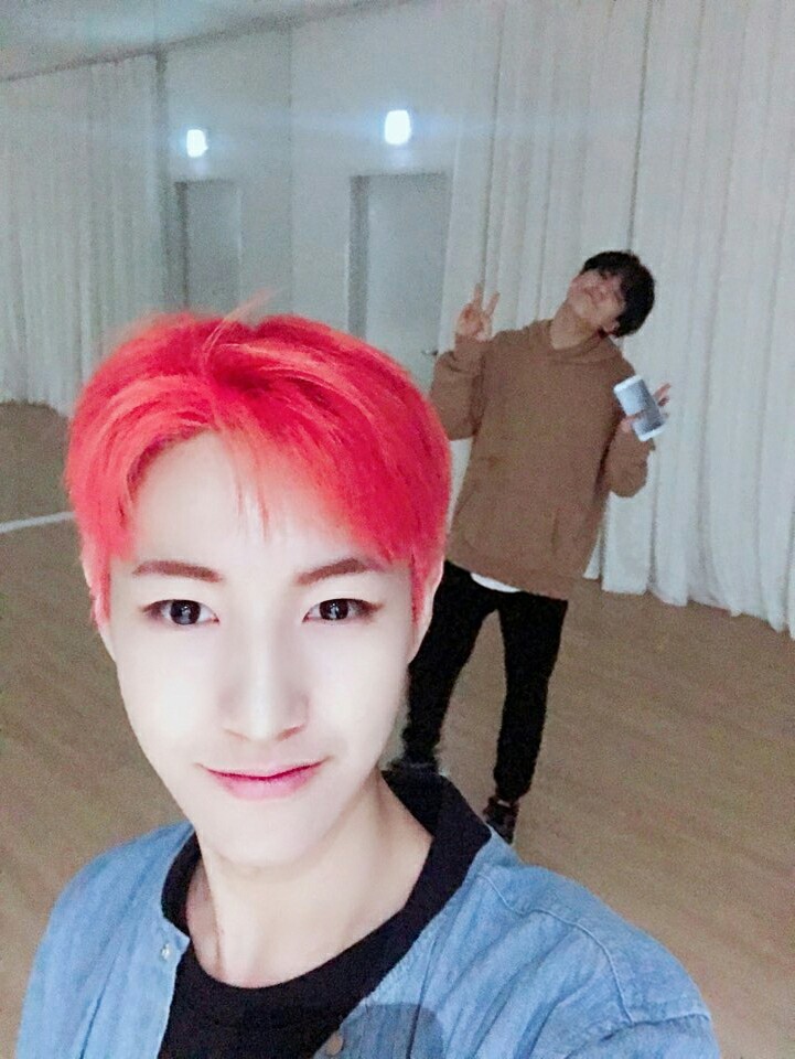 [NCT] 홍일점 FaceBook 03 | 인스티즈