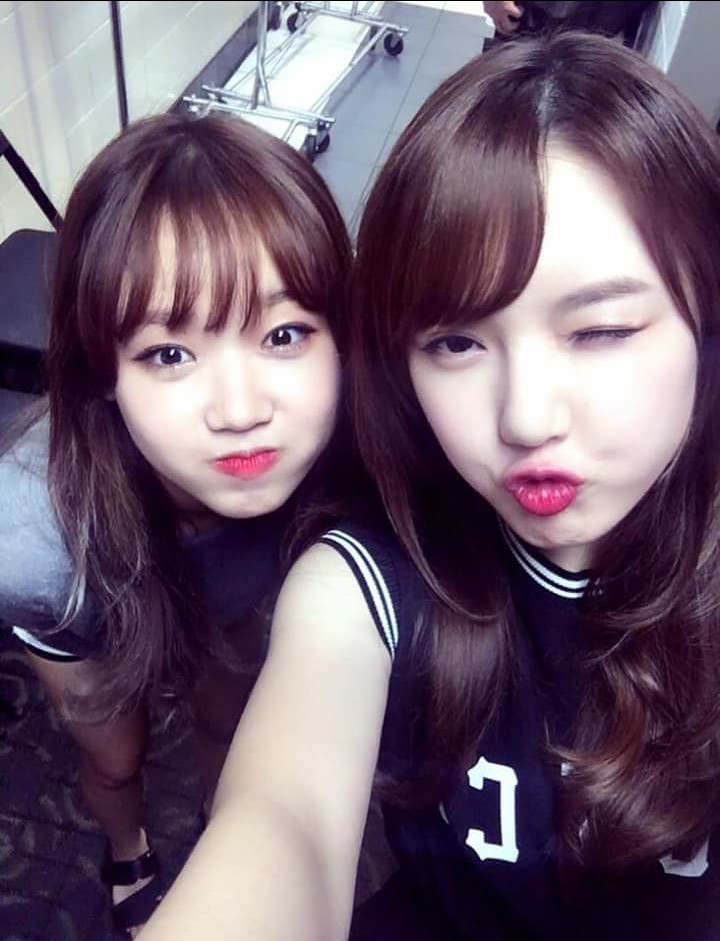 여자친구 예린 최유정과 만나 눈물 펑펑.jpg | 인스티즈