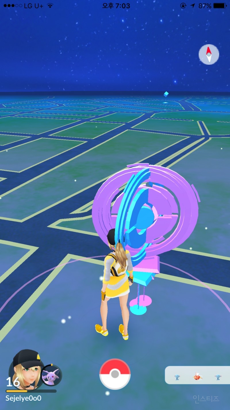 포켓몬 고 유저들 고구마 927492916649027개 먹이는 짤.jpg | 인스티즈