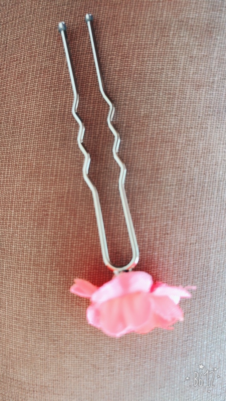 이런 머리핀은 어떻게꼽는거야? | 인스티즈