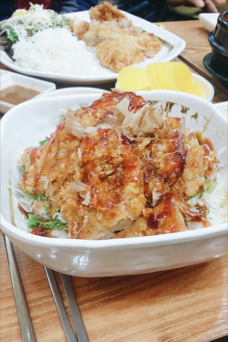 우리 동네에 진짜 근본없이 많이 주는 돈가스 덮밥집 있음 | 인스티즈