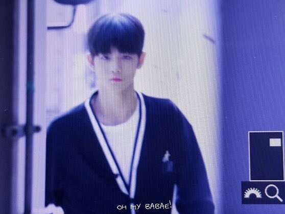 아 배진영 왜 계속 가디건 입냐 | 인스티즈