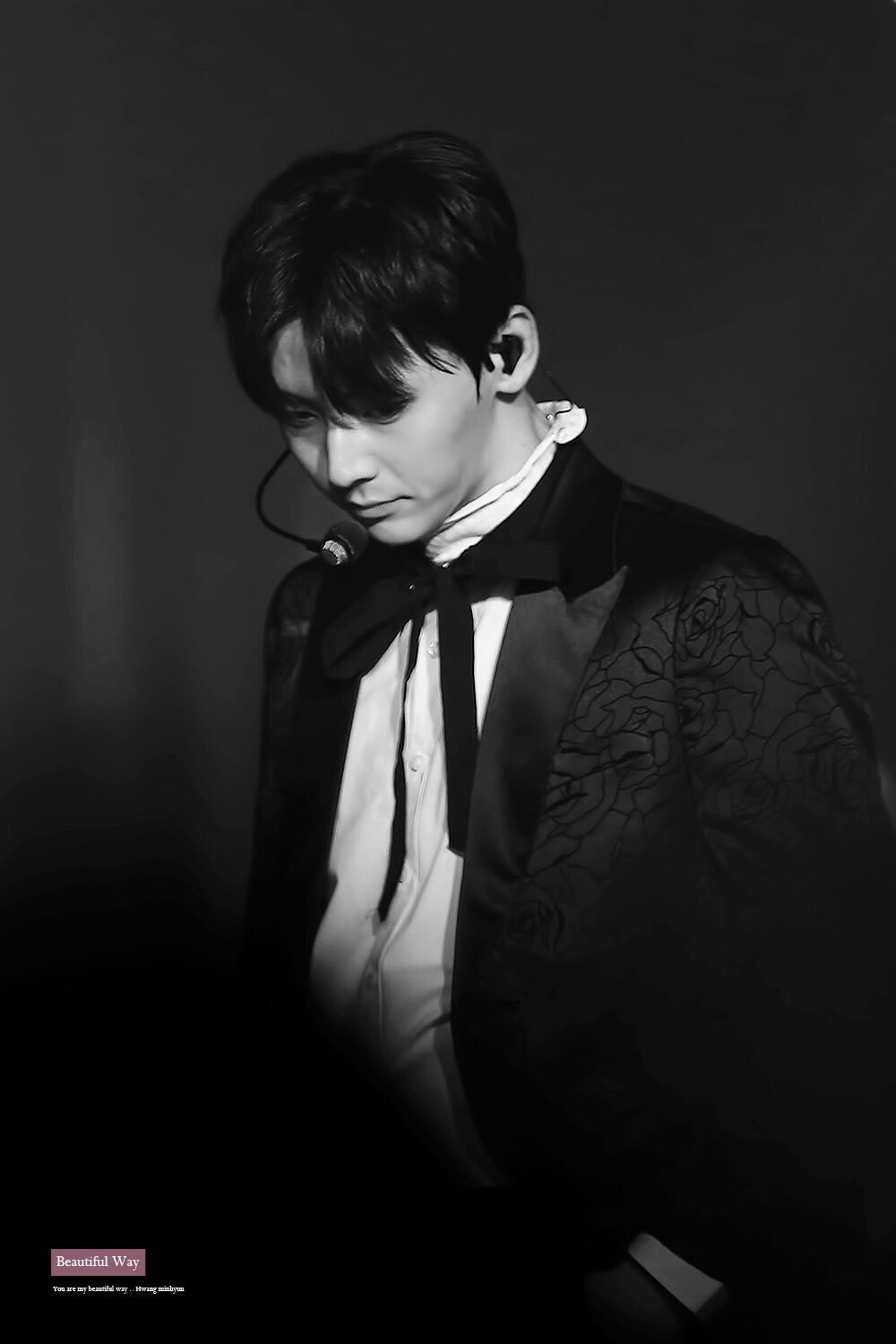 미년이홈들사진너무잘찍오.....탑시드아닌데두이정도.......민현이가잘생긴것두한몫하지 | 인스티즈