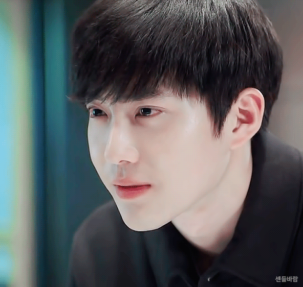 인간 아닌 거 같은데 | 인스티즈