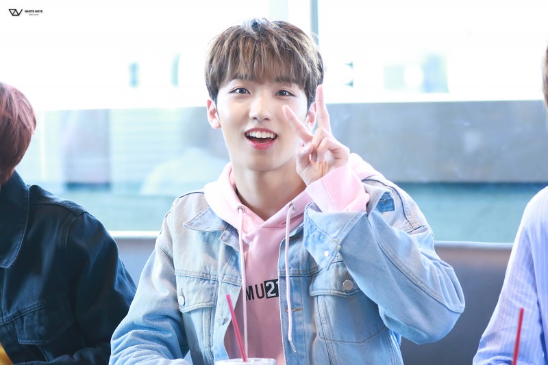 주관적 가장 토끼를 닮은 남자 아이돌 3명.jpg | 인스티즈