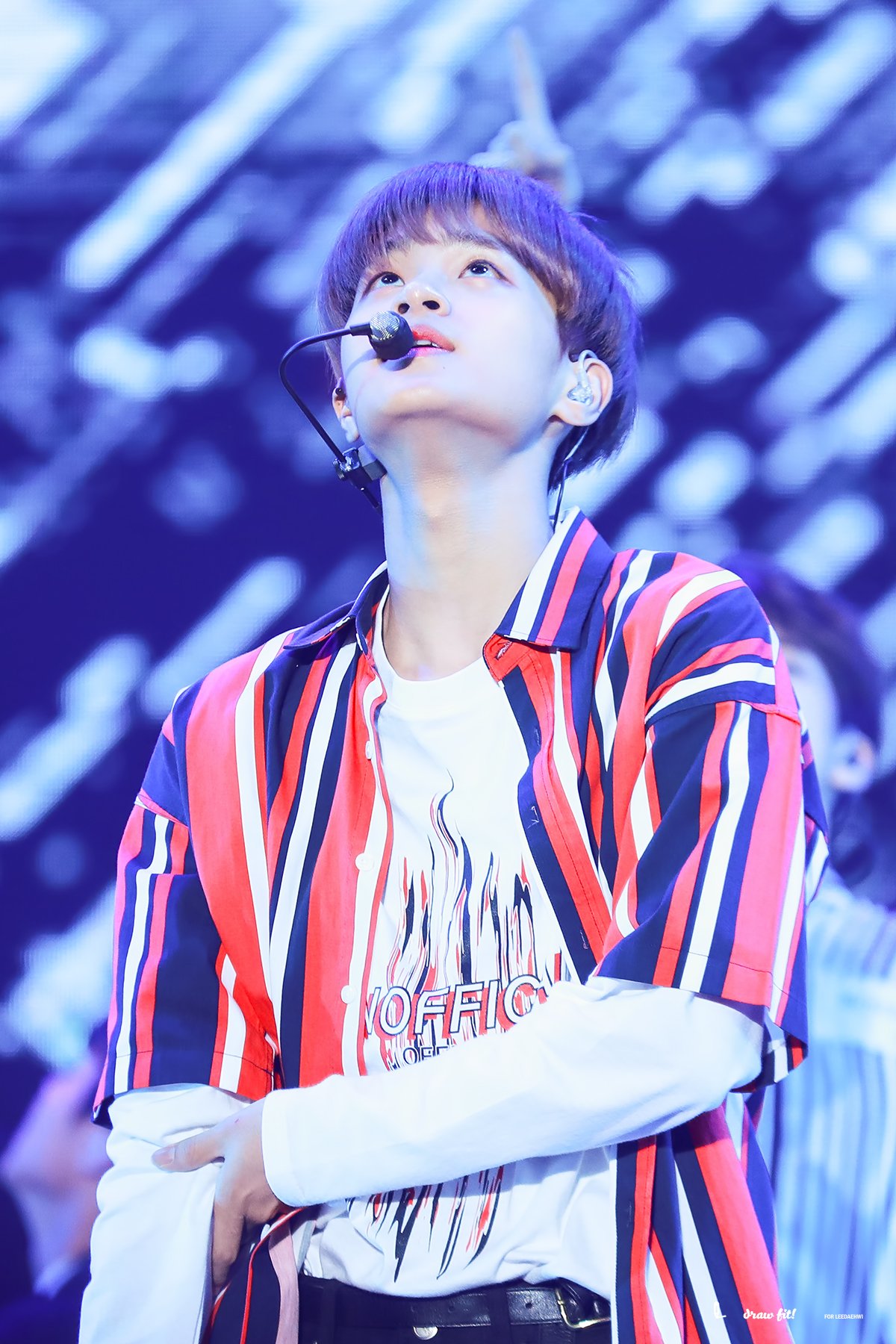 얘한테 왜 어린왕자라고 하는거야...? | 인스티즈