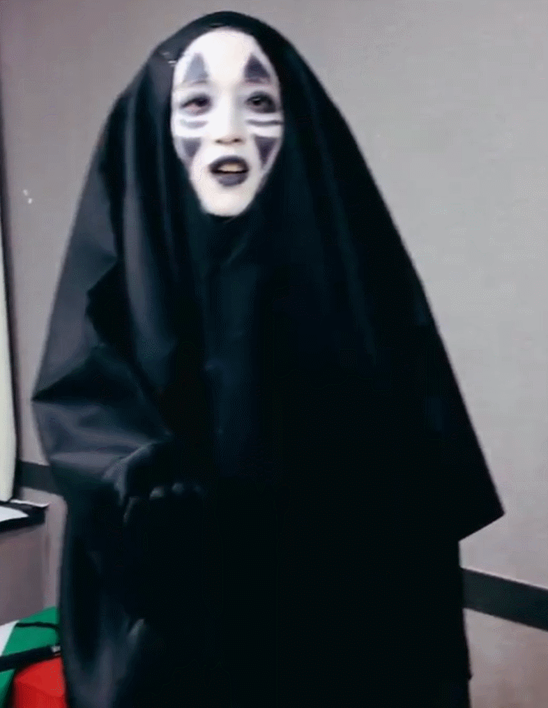 가오나시 분장하고 브이앱 하는 신인 남자 아이돌 (최초?) | 인스티즈