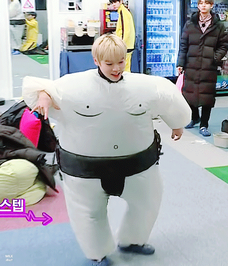 워너원 멤버들도 다알고 팬들도 다아는데 한사람만 모르는거 | 인스티즈