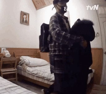 ㄹㅇ 의외로 겁나 깔끔하다는 남돌.gif | 인스티즈