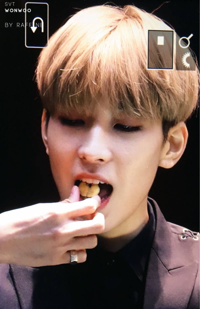 이 머리색 많이 밝으려나? 어때? | 인스티즈