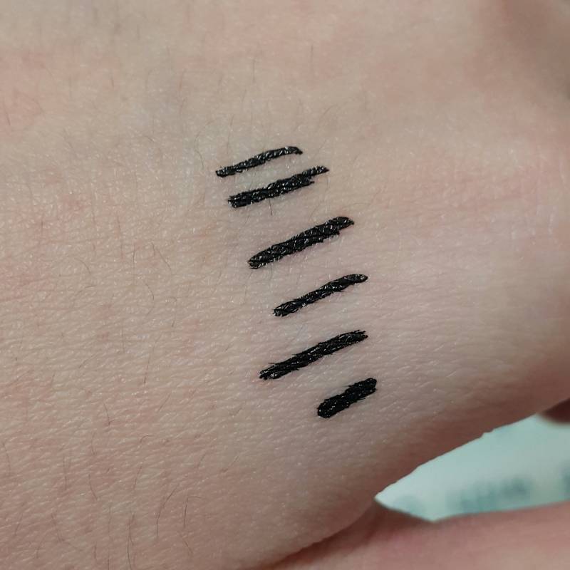 급해서 다이소에서 붓펜 아이라인너 샀는데 겁나ㅋㅋㅋㅋ | 인스티즈