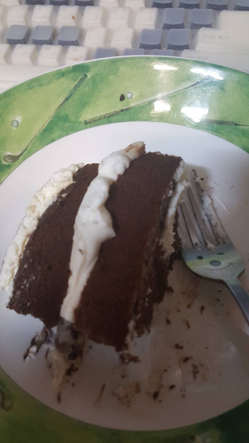 케이크에서 이런거 나왔는데 뭘까 | 인스티즈