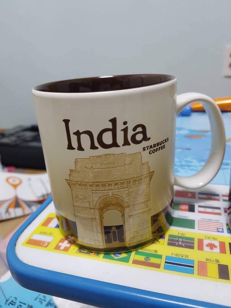 오빠가 나라 돌면서 스벅에서 컵만 왕창 사옴..ㅋㅋㅋ | 인스티즈