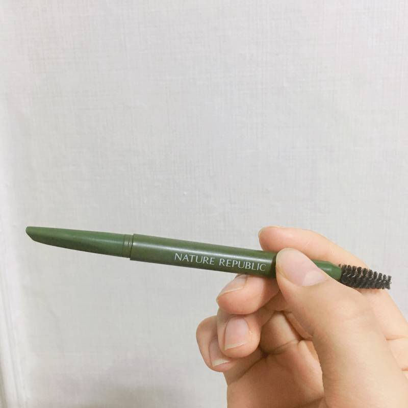 눈썹이랑 아이라이너 잘 지워지는 익인들을 위한 ❤️꿀팁❤️ | 인스티즈