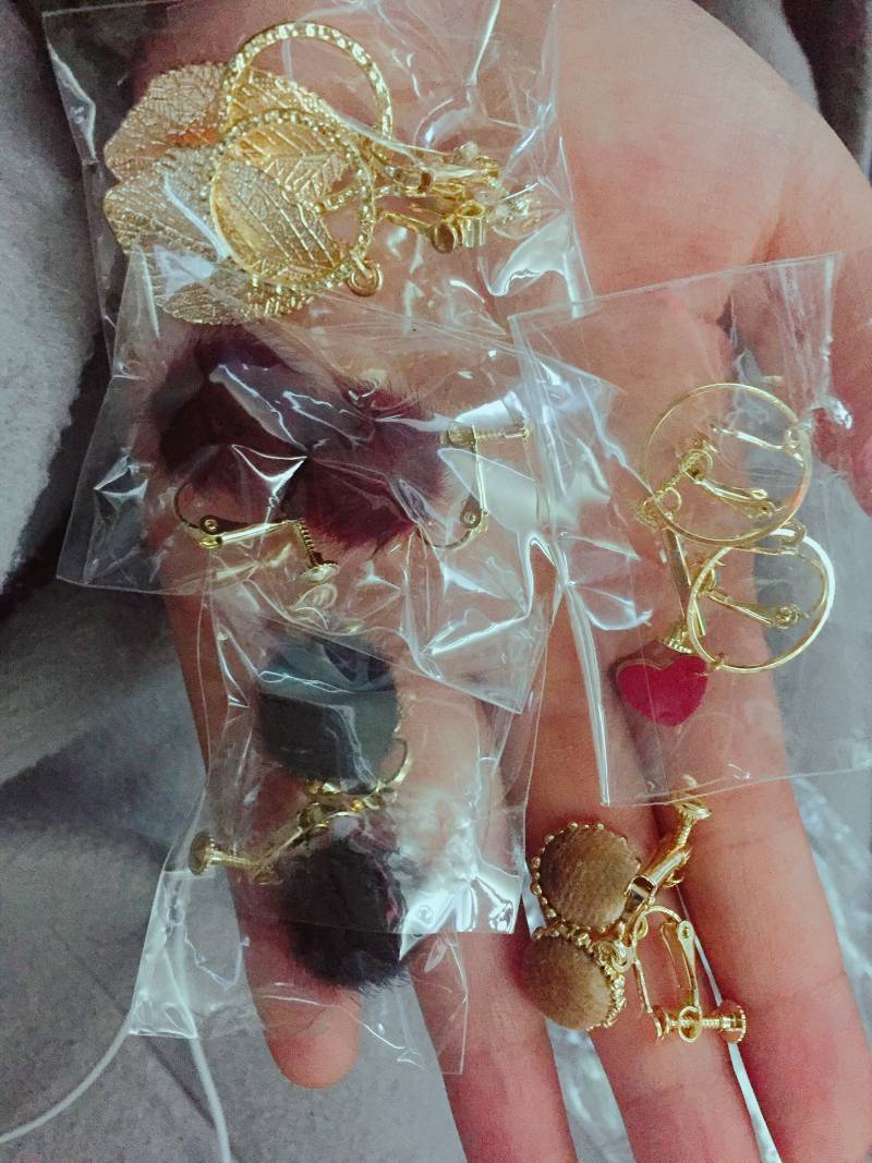 내 12600원 주고 산 귀걸이들을 봐줘 | 인스티즈