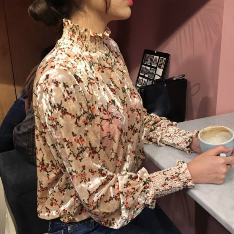 익들아 나 옷 고민중인데 와서 골라주라!!!제발,, | 인스티즈