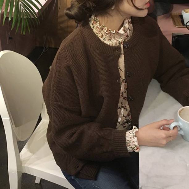 익들아 나 옷 고민중인데 와서 골라주라!!!제발,, | 인스티즈