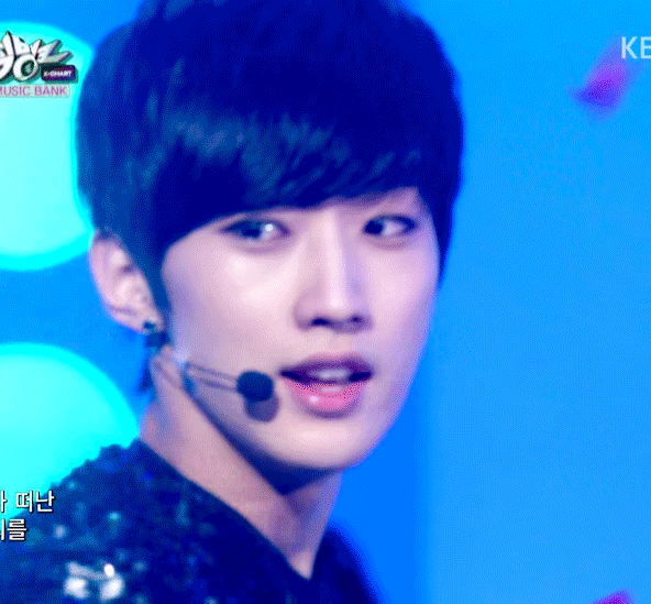 답정너짓하다가 섬녀들한테 호되게 퇴치당하는 아이돌.jpgif | 인스티즈