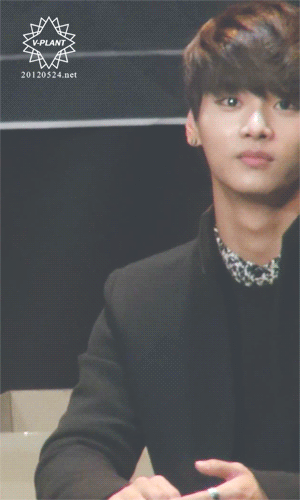 한번쯤 봐두면 정신건강에 해로운 남자아이돌 짤들.gif | 인스티즈