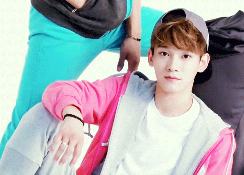 [EXO/찬열] 옆집에 훈남이 이사왔는데 좀 또라이같아;; 04 | 인스티즈