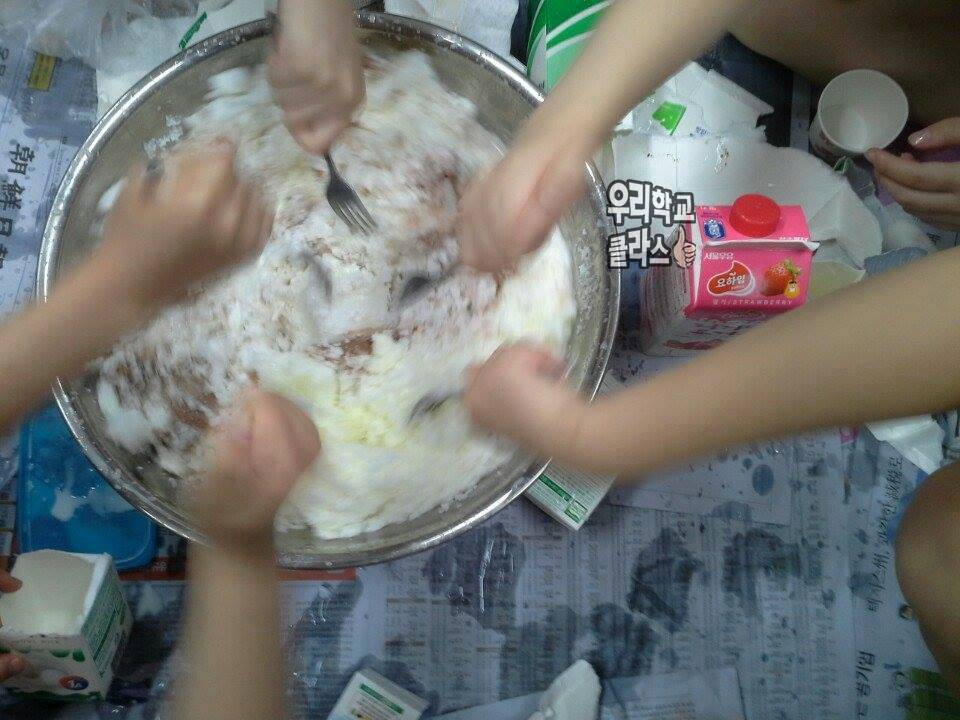 여자애들 뭐 먹을 때 스케일ㄷㄷ .jpg | 인스티즈