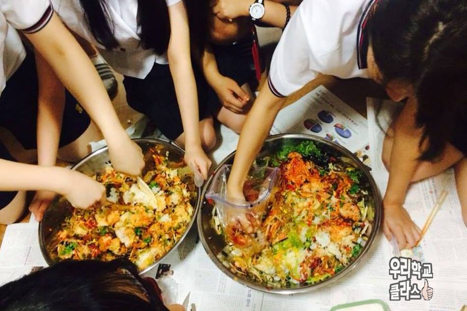 여자애들 뭐 먹을 때 스케일ㄷㄷ .jpg | 인스티즈