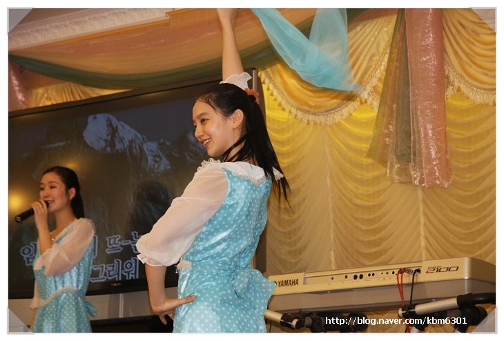 정말 단아하게 생긴 북한여자들 | 인스티즈