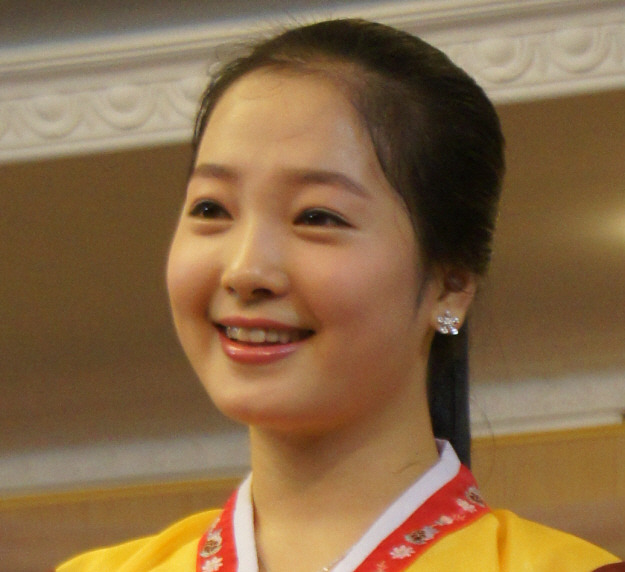 정말 단아하게 생긴 북한여자들 | 인스티즈