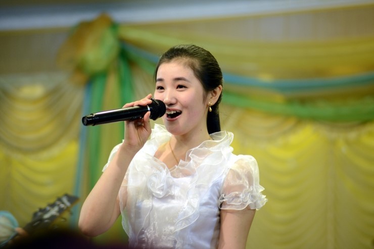 정말 단아하게 생긴 북한여자들 | 인스티즈