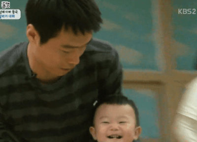 하루종일 강냉이 만개 신나보였던 운동하는 대박이^^ | 인스티즈