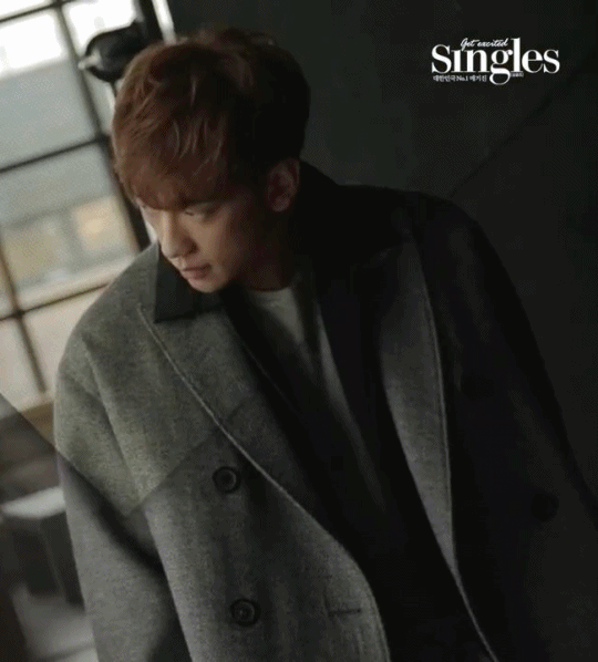 [비] 오늘풀린 화보메이킹인데 진심 십년전 신인때모습인줄...swf(리즈시절로 돌아갔긔) | 인스티즈