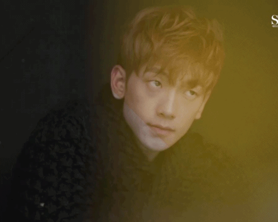 [비] 오늘풀린 화보메이킹인데 진심 십년전 신인때모습인줄...swf(리즈시절로 돌아갔긔) | 인스티즈