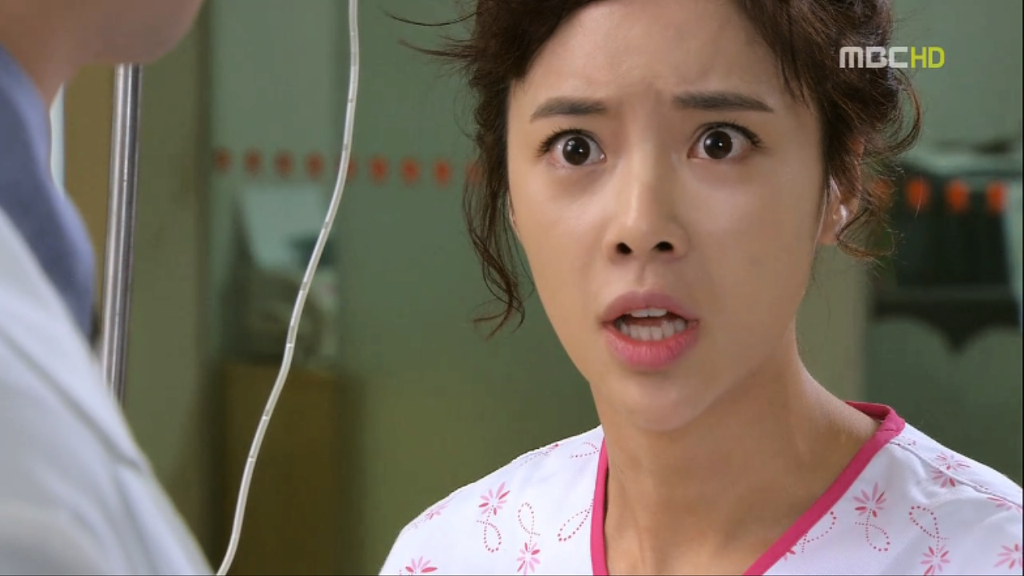 [지붕뚫고하이킥] 황정음 맹장수술한날.jpg | 인스티즈