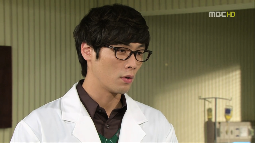 [지붕뚫고하이킥] 황정음 맹장수술한날.jpg | 인스티즈