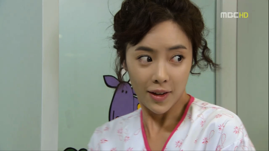 [지붕뚫고하이킥] 황정음 맹장수술한날.jpg | 인스티즈