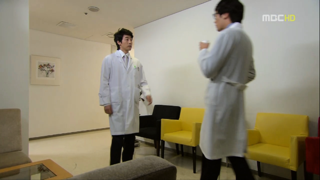 [지붕뚫고하이킥] 황정음 맹장수술한날.jpg | 인스티즈