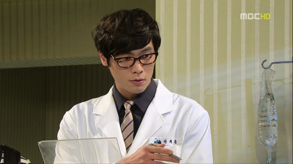 [지붕뚫고하이킥] 황정음 맹장수술한날.jpg | 인스티즈