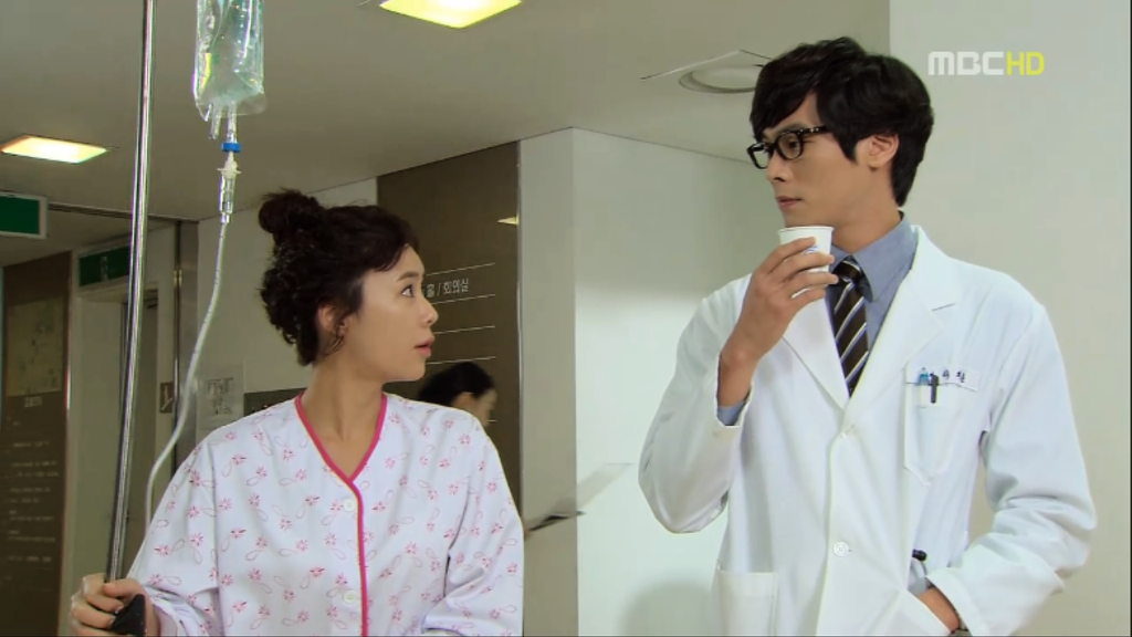 [지붕뚫고하이킥] 황정음 맹장수술한날.jpg | 인스티즈