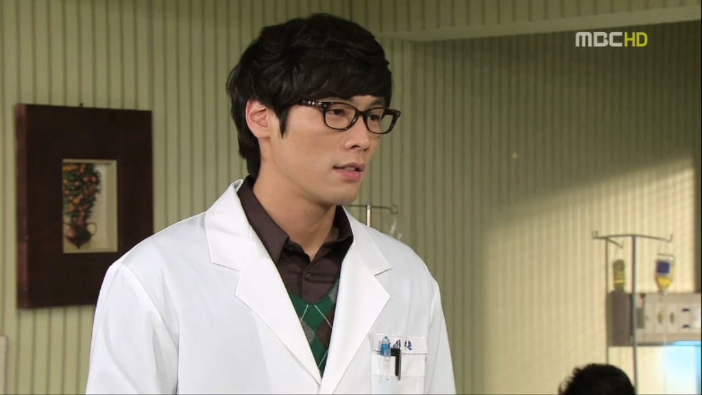 [지붕뚫고하이킥] 황정음 맹장수술한날.jpg | 인스티즈