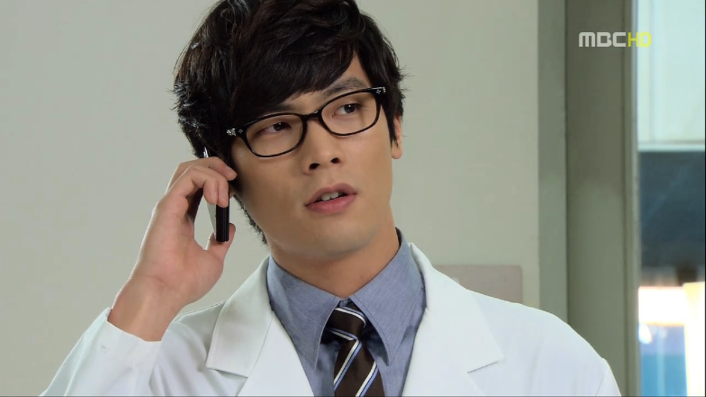 [지붕뚫고하이킥] 황정음 맹장수술한날.jpg | 인스티즈