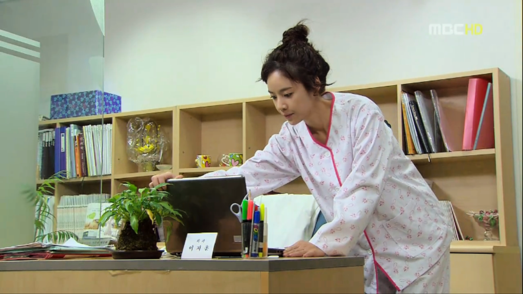 [지붕뚫고하이킥] 황정음 맹장수술한날.jpg | 인스티즈