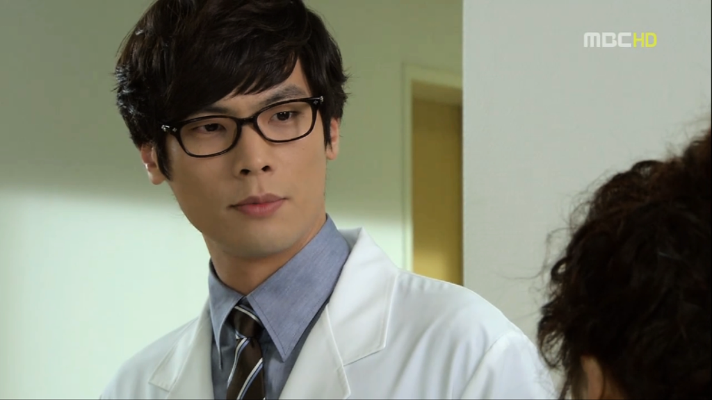 [지붕뚫고하이킥] 황정음 맹장수술한날.jpg | 인스티즈