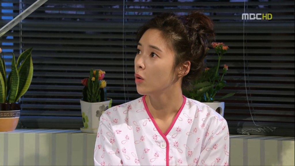 [지붕뚫고하이킥] 황정음 맹장수술한날.jpg | 인스티즈