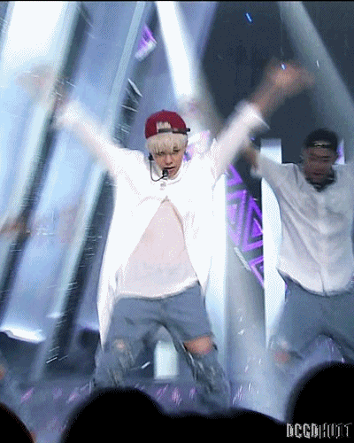 춤선이 이쁘기로 유명한 남자아이돌들.gif | 인스티즈