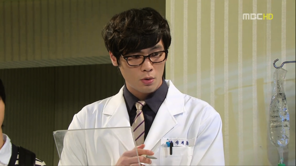 [지붕뚫고하이킥] 황정음 맹장수술한날.jpg | 인스티즈