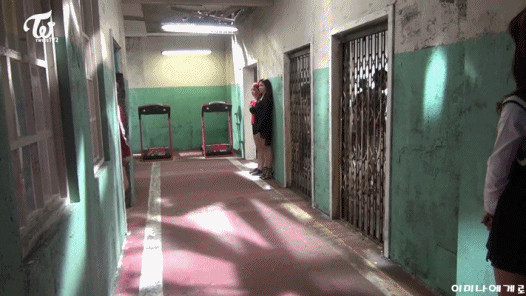 자꾸만 걸그룹답지 않은 매력 뽐내는 트와이스 정연.jpg | 인스티즈